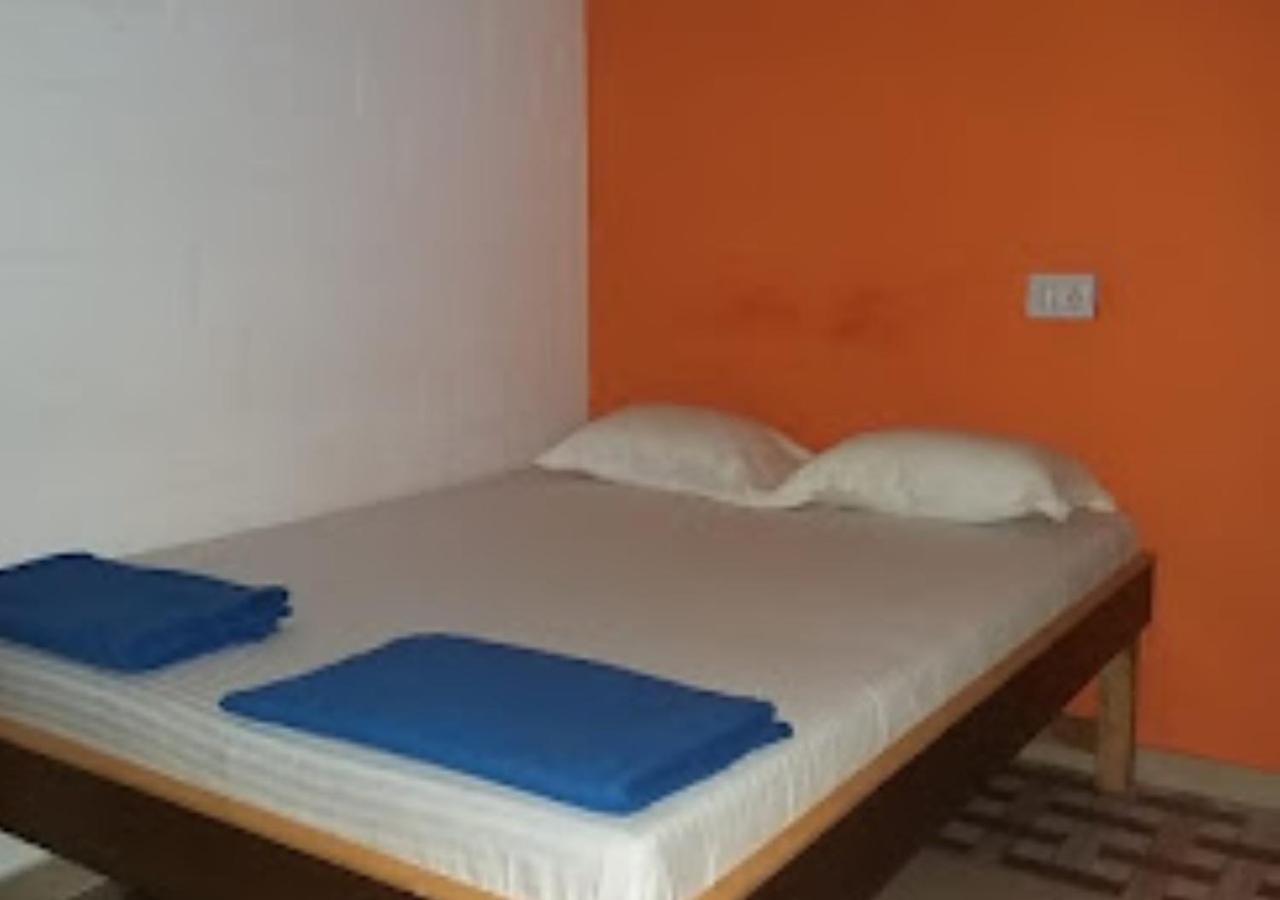R K Beach Cottage Gokarna  Kültér fotó